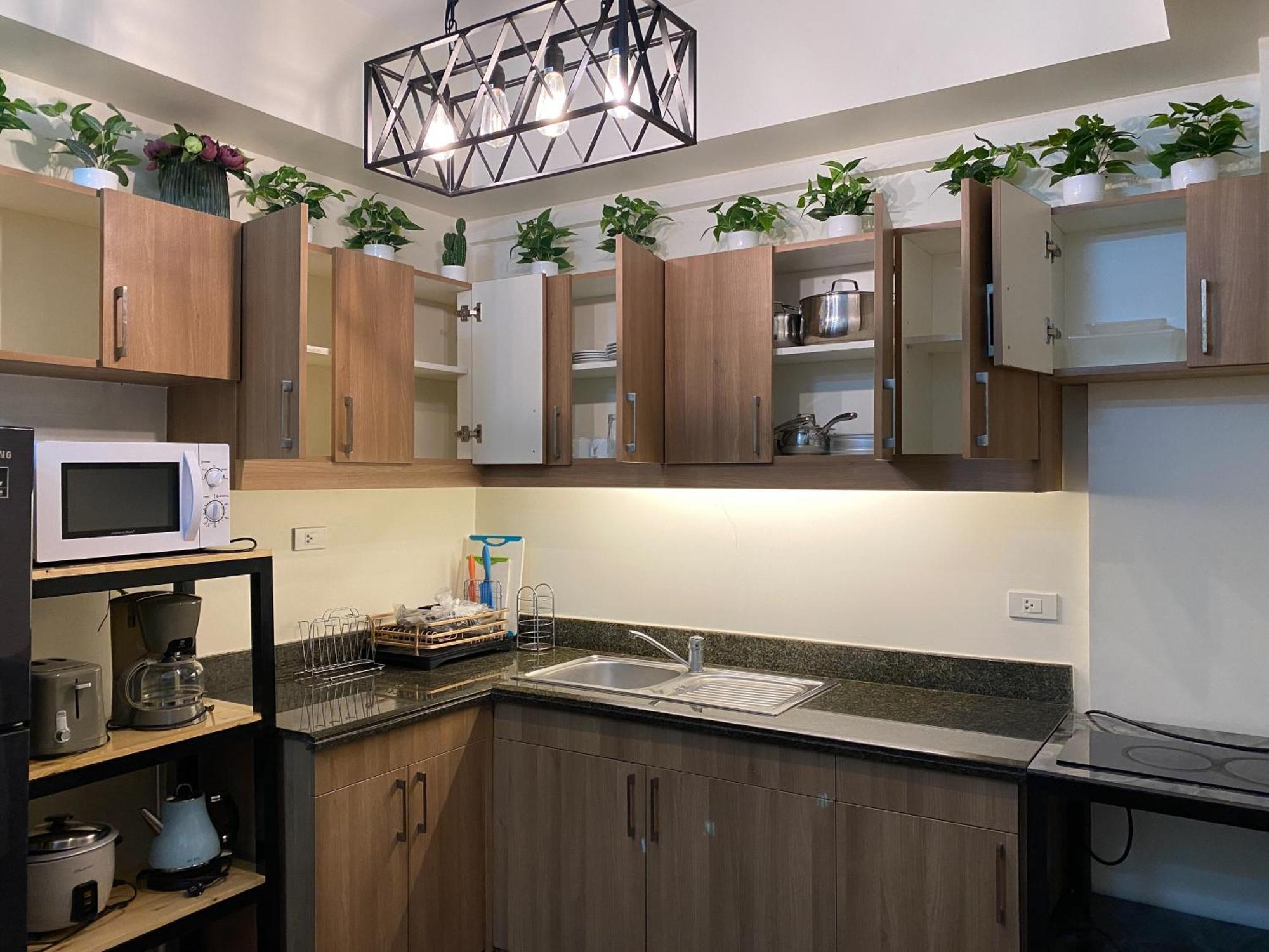 Bristle Ridge 2 Bedroom Panoramic View Apartment *