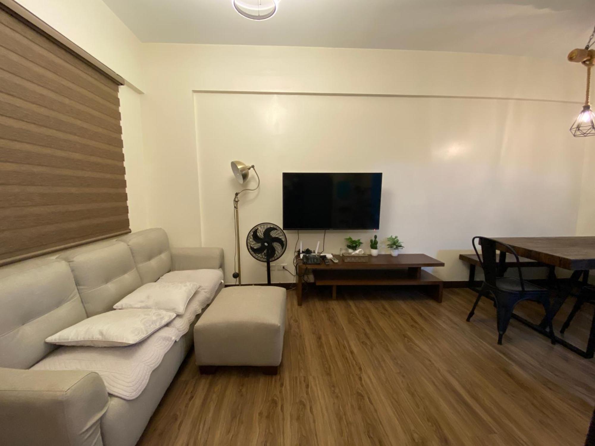 Bristle Ridge 2 Bedroom Panoramic View Apartment *
